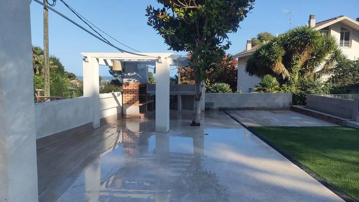 Hermosa Villa En Sentiu Gavà