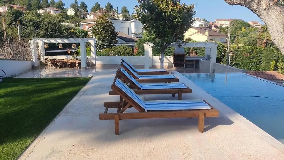 Hermosa Villa En Sentiu Gavà